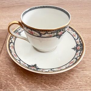 Vtg Theodore Haviland Limoges France Small Tea Cup & Saucer Pink Rose Gold Trim‎